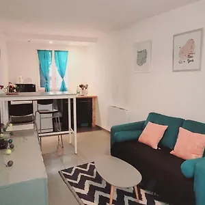 Cosy Corner , LʼIsle-sur-la-Sorgue France