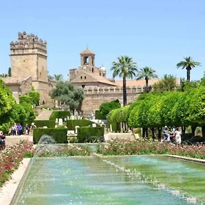 Con Jardin Y Piscina En , Cordoue Espagne