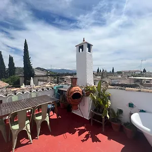 Cosy House, Sunny Terrace, Amazing Views & Outdoor Bathtub! , Grenade Espagne